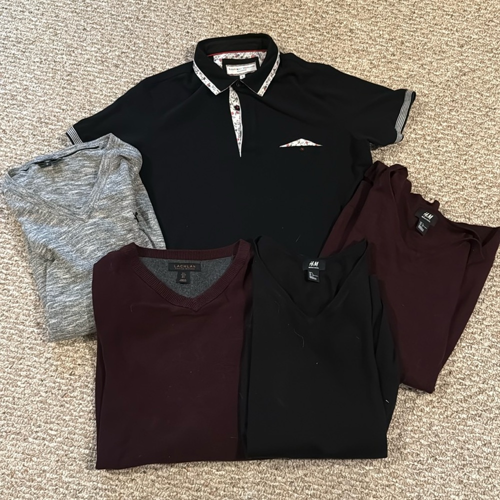 Men’s sweater bundle
